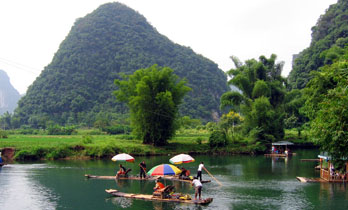 Yangshuo bamboo rafting