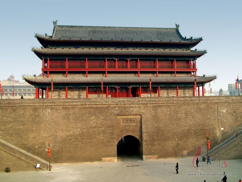 http://www.chinahighlights.com/image/attraction/xian/ancient-city-wall/xian-city-wall6.jpg