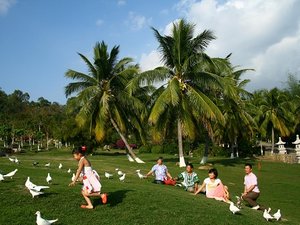 Sanya April Weather