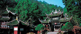 Chengdu panda keeper program trip