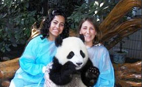 Tour to Shanghai with Yangtze River Cruise and Chengdu