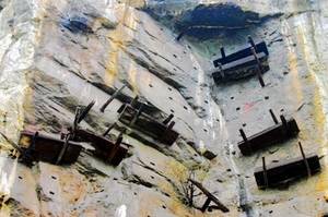 Coffins on the Cliff at Qutang Gorge
