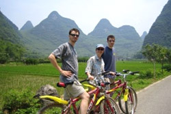 Bike travel around China's vast countryside