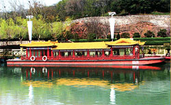 Qinhuai River boat