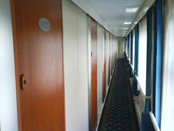 Aisle in the soft sleeper car 