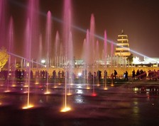Music Fountain at Big Wild Goose Pagoda Xian