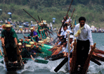 Dragon boat racing of the Dai ethnic people in Xishuangbanna