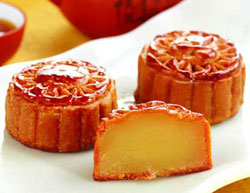 Mooncakes of lotus seed paste