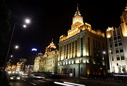 Mid-autumn festival night at the bund