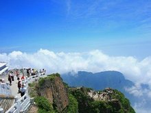 Mount Emei enters its peak travel season from June