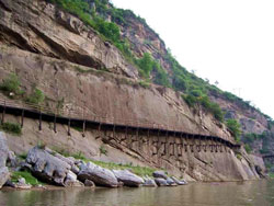 A cliff path along the river