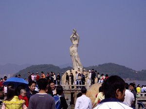 The Statue of fisher girl