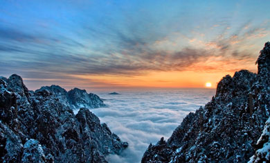 the sunrise on Yellow Mountain