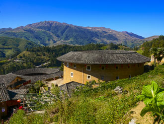 the Hakka tulou