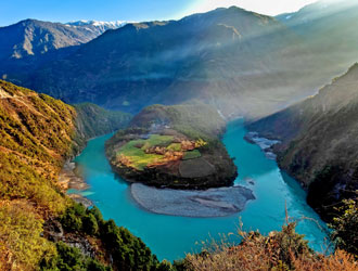 the big bend of Nu River
