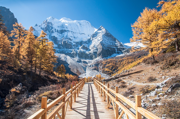 Xiannairi mountain